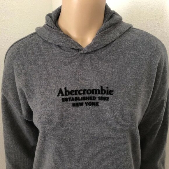 NWT Abercrombie Womens Cozy Logo Sweater Pullover Dark Gray - Picture 2 of 6